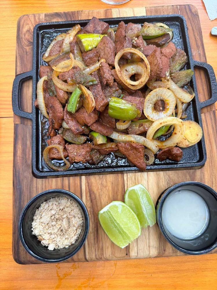 PORCAO-FIGADO-ACEBOLADO-COM-JILO